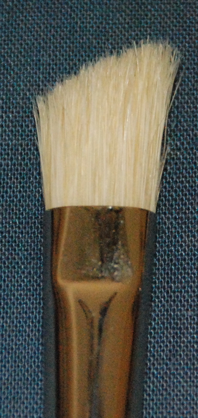 Series 237 -  White Bristle Foliage Brush